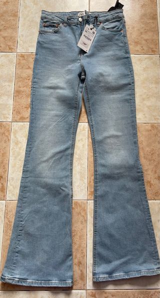 Vaqueros Zara acampanados L