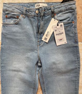 Vaqueros Zara acampanados L