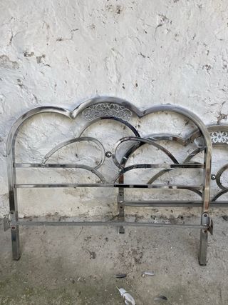 2 camas niquel vintage 20€/par hierro