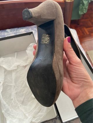Zapatos de piel marrones claro