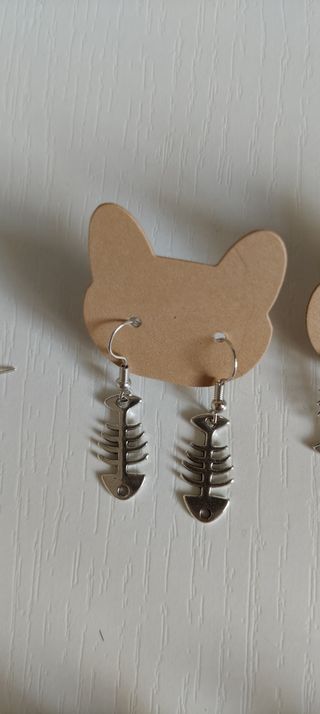 Pendientes color Plata - perros y Peces