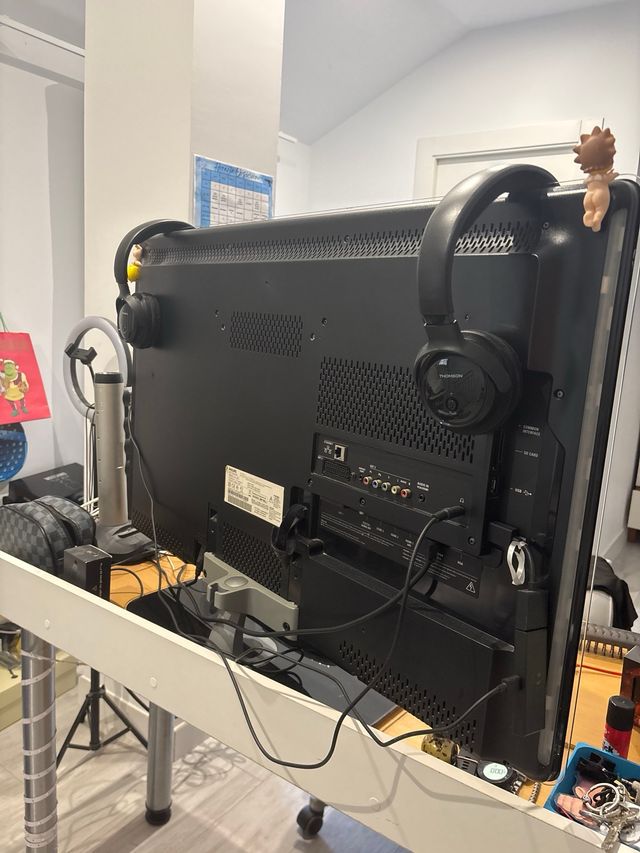 TV Philips 37" Full HD PFL8605H/12