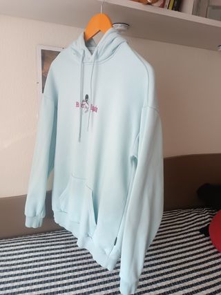 Sudadera celeste talla M - Never Again