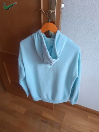 Sudadera celeste talla M - Never Again