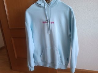 Sudadera celeste talla M - Never Again
