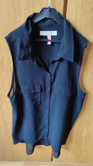Blusa negra sin mangas - Talla M