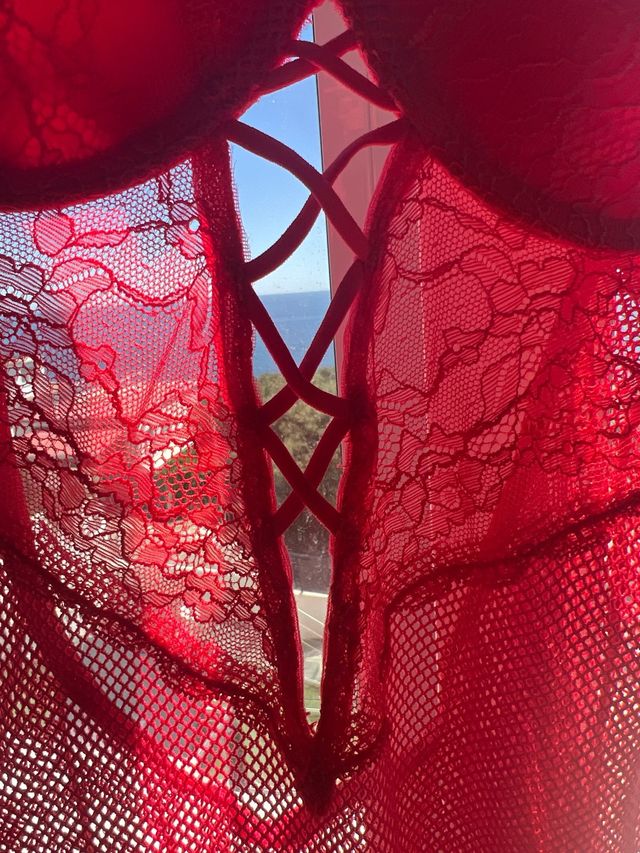 Camisón rojo transparente