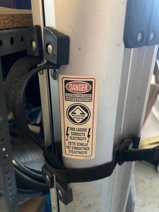 Escalera plegable aluminio