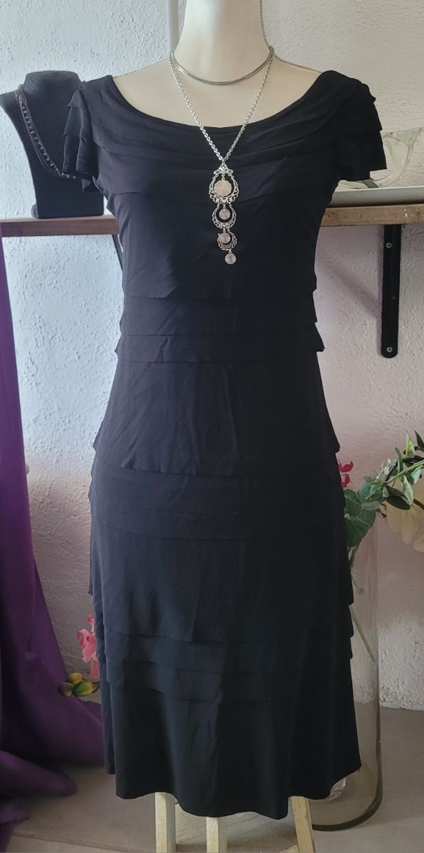 Vestido negro preppy