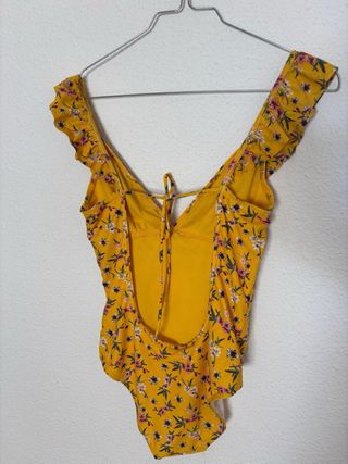 Bañador floral amarillo