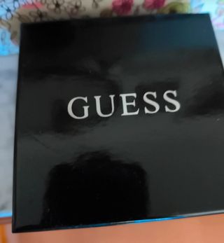 Collar y pulsera Guess dorados