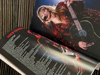 Taylor Swift Eras Tour Libro de Letras