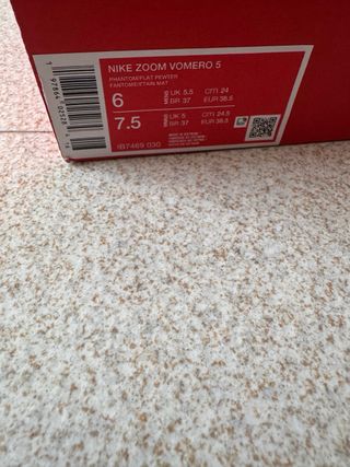 Zapatillas Nike Vomero 5 - Beige Gris