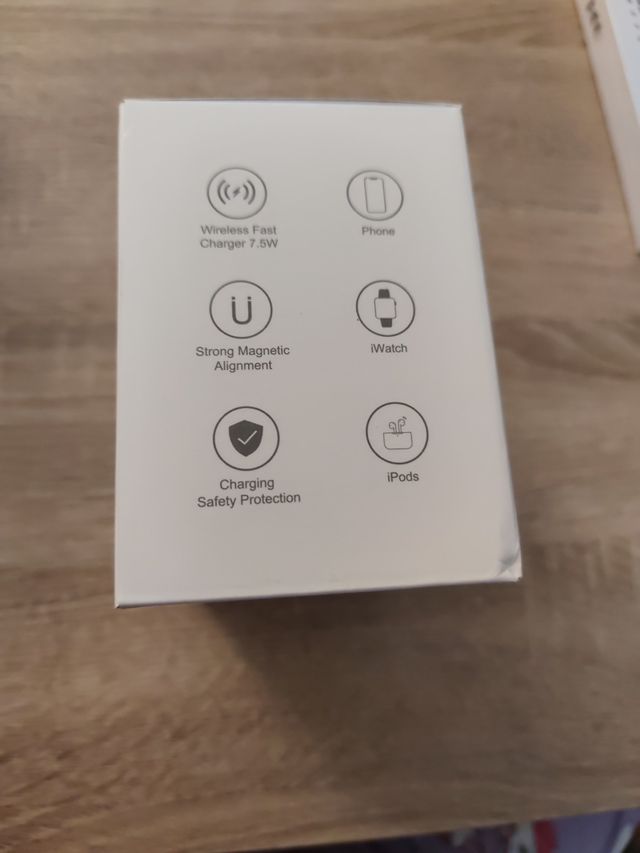 Cargador inalámbrico magnético 3 en 1