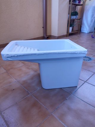 Pila de lavar - Roca - buen estado