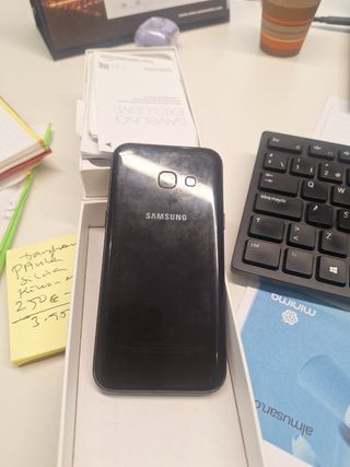 Samsung Galaxy 3 - móvil negro