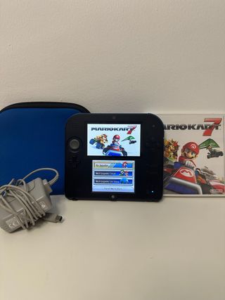 Nintendo 2DS Blue + Mario Kart 7 + custodia + ricarica