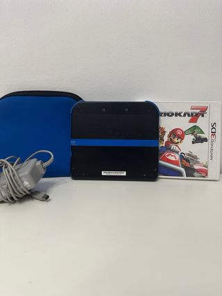 Nintendo 2DS Blue + Mario Kart 7 + custodia + ricarica