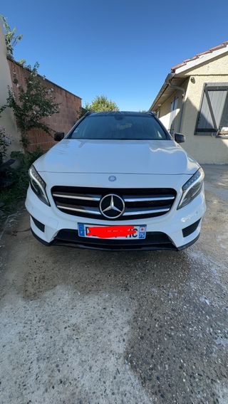 Mercedes-Benz GLA 2014