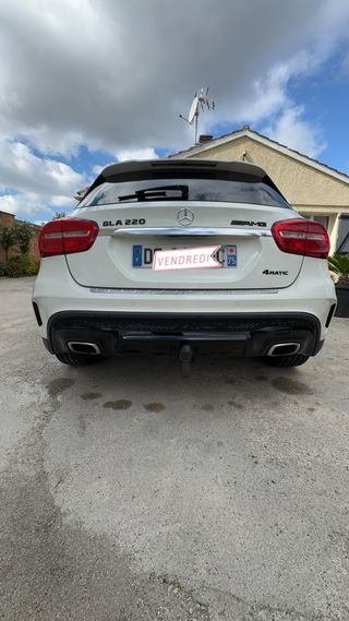 Mercedes-Benz GLA 2014