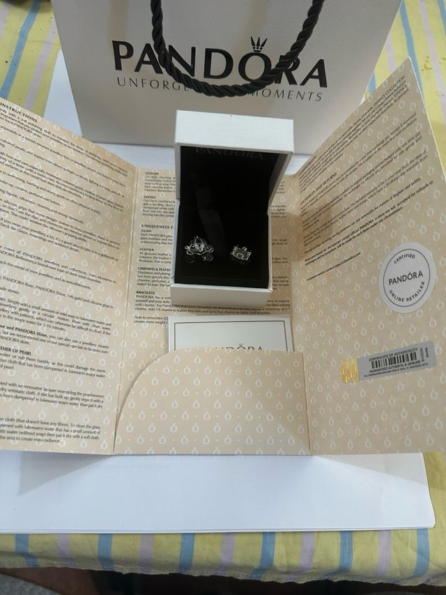 2 Charms Pandora Castillo y carrousel Cenicienta