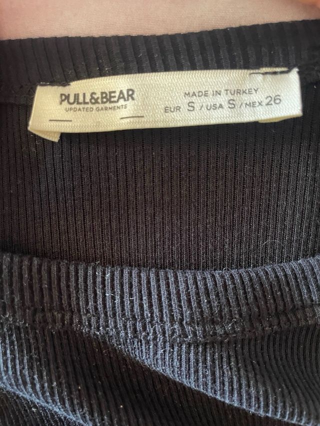 Vestido negro Pull&Bear - corto