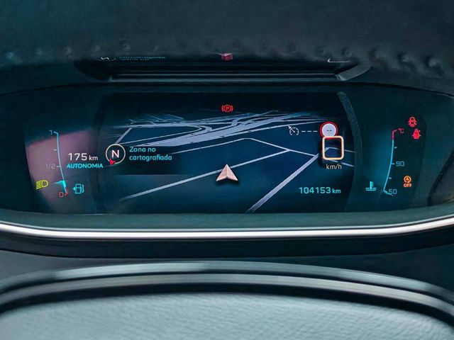 Peugeot 2008 1.5 Blue-HDi Allure Pack 110CV 