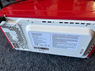 Microondas rojo - Cecotec
