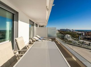 Ático en venta en Nueva Andalucía centro en Marbella