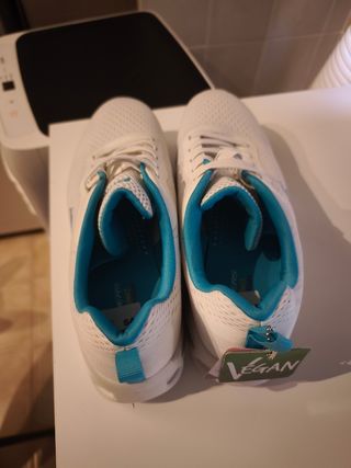 Skechers Glide-Lite: Zapatillas blancas