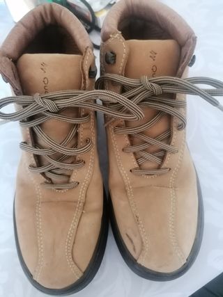 Botas Quechua montaña beige mujer