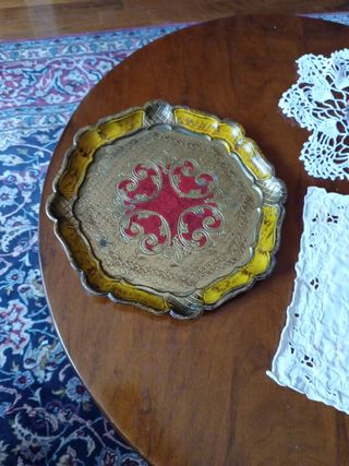 Vassoio vintage oro-rosso 