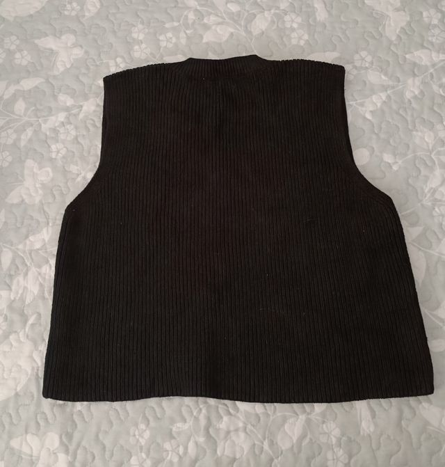 Chaleco punto sin mangas Zara