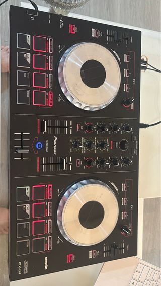 Mesa de mezclas Pioneer DDJ-SB