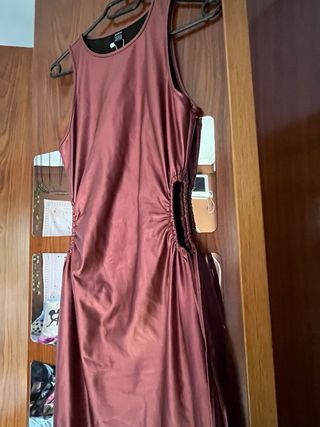 Vestido largo marrón ajustado