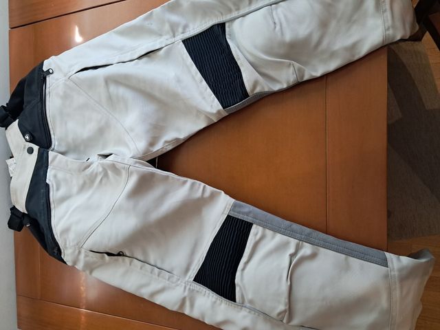 Pantalones moto BMW.  Talla 40