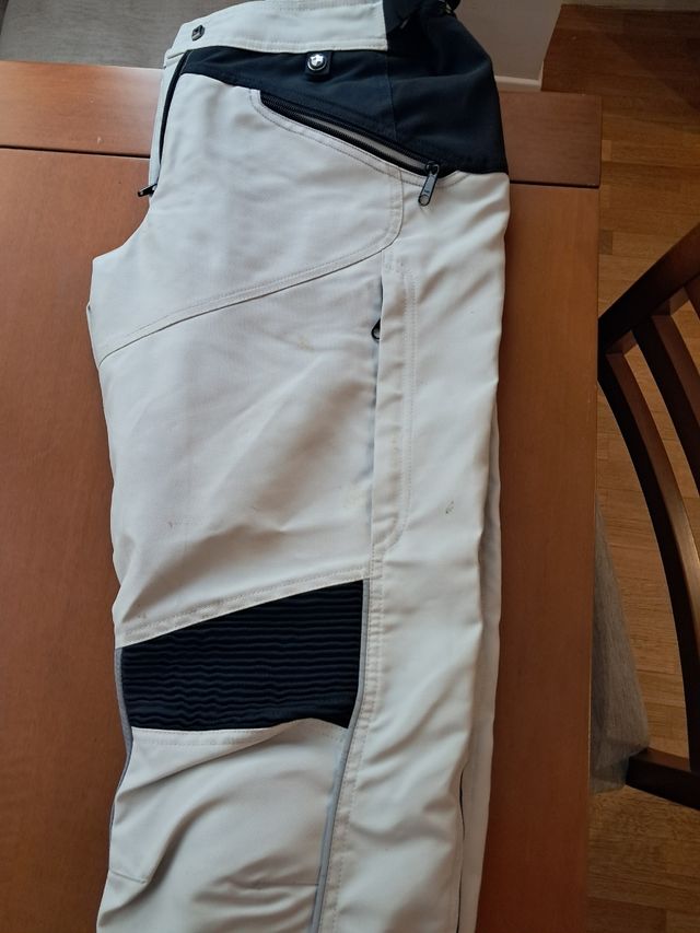 Pantalones moto BMW.  Talla 40