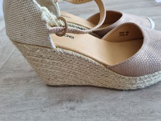 Zapatos cuña INSIDE beige - 39