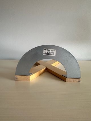 Sujetalibros de Ikea