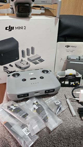 DJI Mini 2 Fly More Combo - Come nuovo