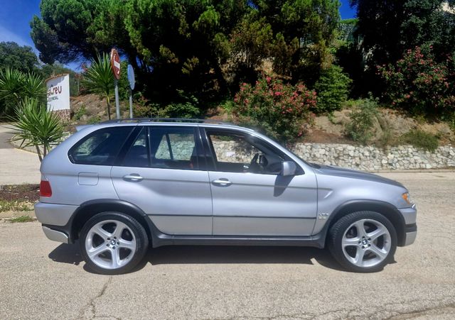BMW X5 4.6is 73.000 kms