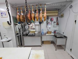 Local comercial en venta en Puerta Blanca en Málaga