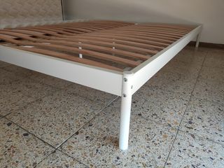 Cama blanca metal