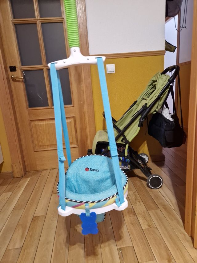 Saltador Bebé Sassy Puerta y Columpio
