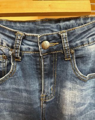 Jeans largos azules brillantes