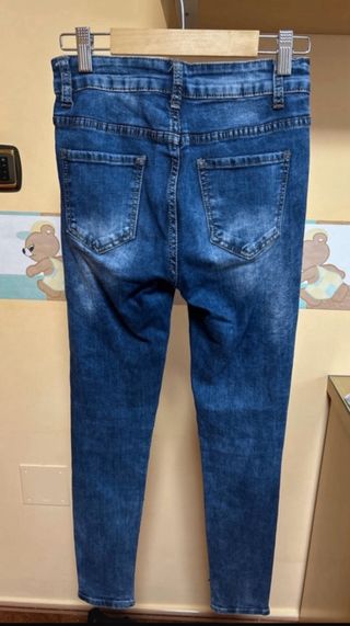 Jeans largos azules brillantes