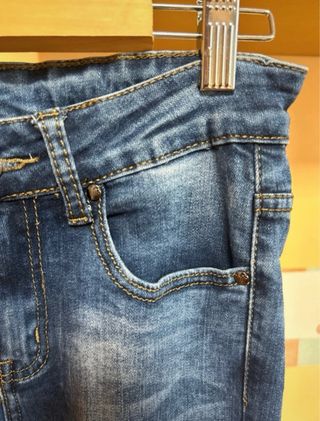 Jeans largos azules brillantes