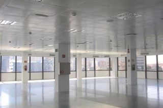 Oficina en alquiler en San Juan Bautista en Madrid