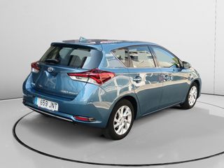 Toyota Auris Hybrid Active