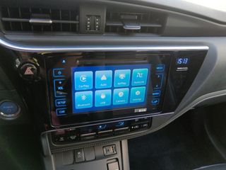 Toyota Auris Hybrid Active
